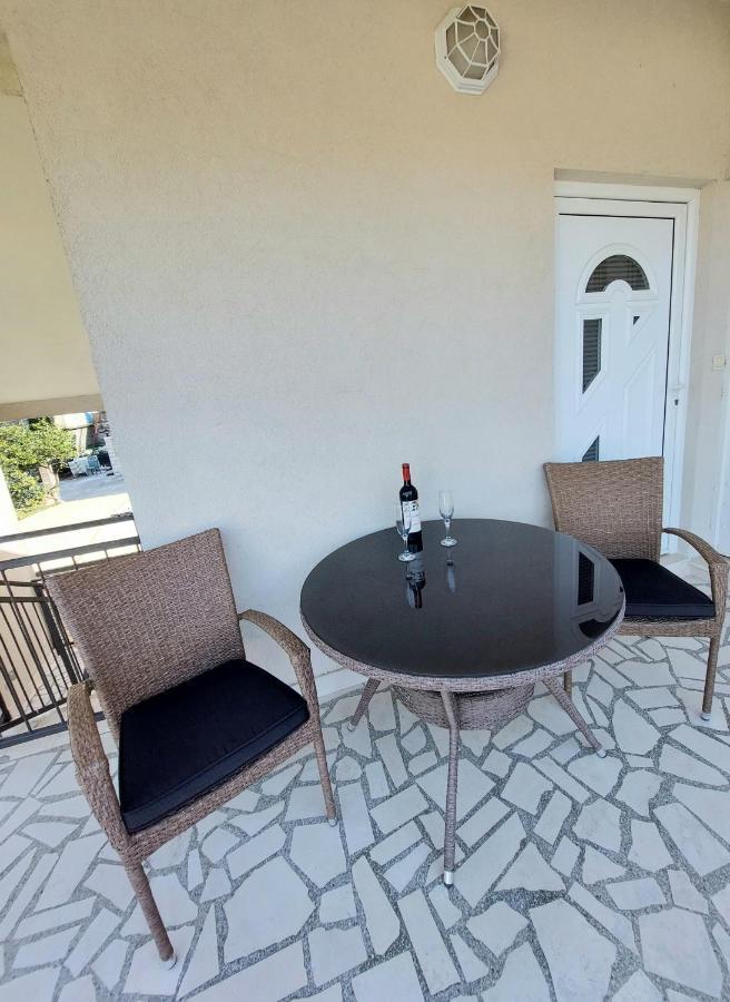 Ferienwohnung Apartman - Dobrota Sun Kotor Exterior foto